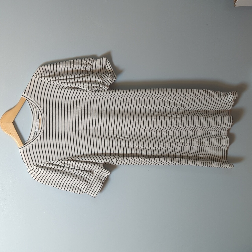 Daily Ritual Puffed Sleeves Striped Dress - Picture 2 of 8